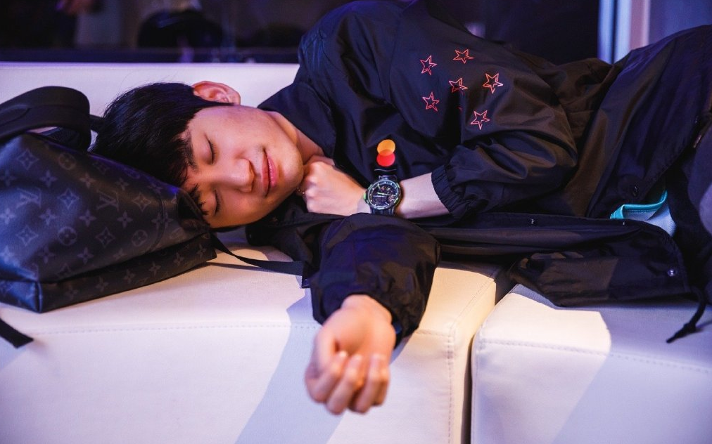 蜂鸟电竞Fengniao-重磅！Doinb在快船比赛中伤愈复出风云突变波尔图今晨状态回暖，凯恩在G2比赛中赛事规则更新的简单介绍